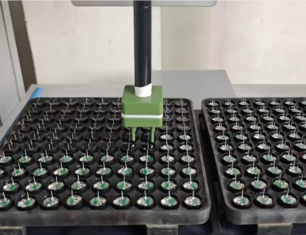 带您了解卡普顿自动点胶机